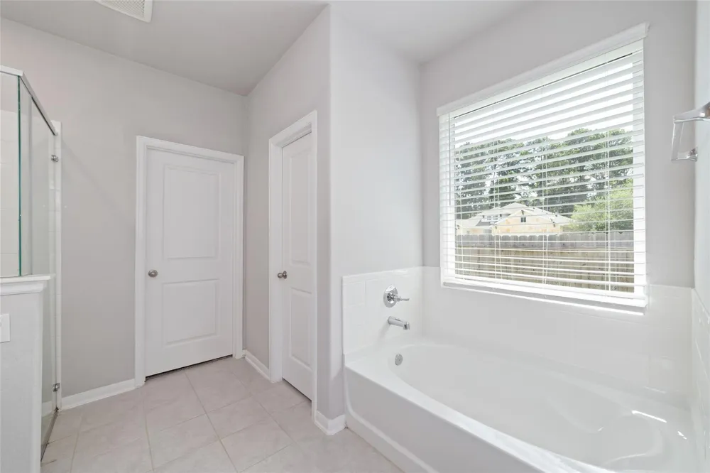 11710 Rosehall Reach Ln Tomball, TX 77377