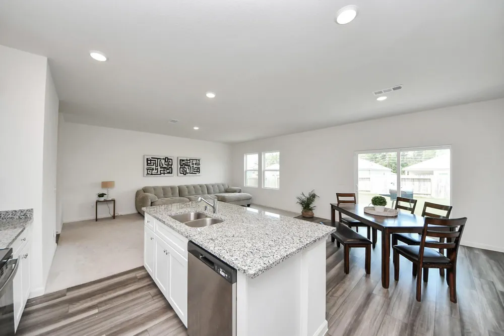 25360 Stoneham Creek Drive Magnolia, TX 77355