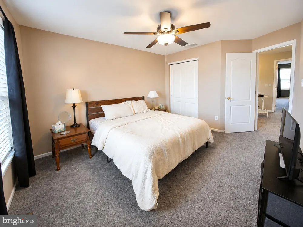 111 ACORN DRIVE Mount Royal, NJ 08061