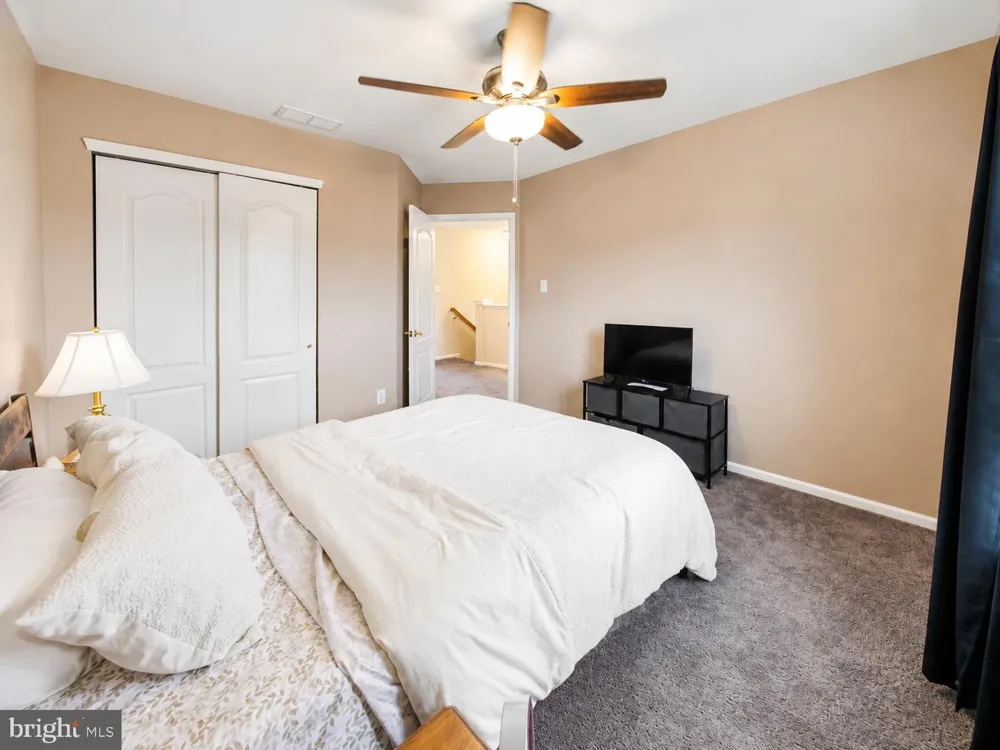111 ACORN DRIVE Mount Royal, NJ 08061