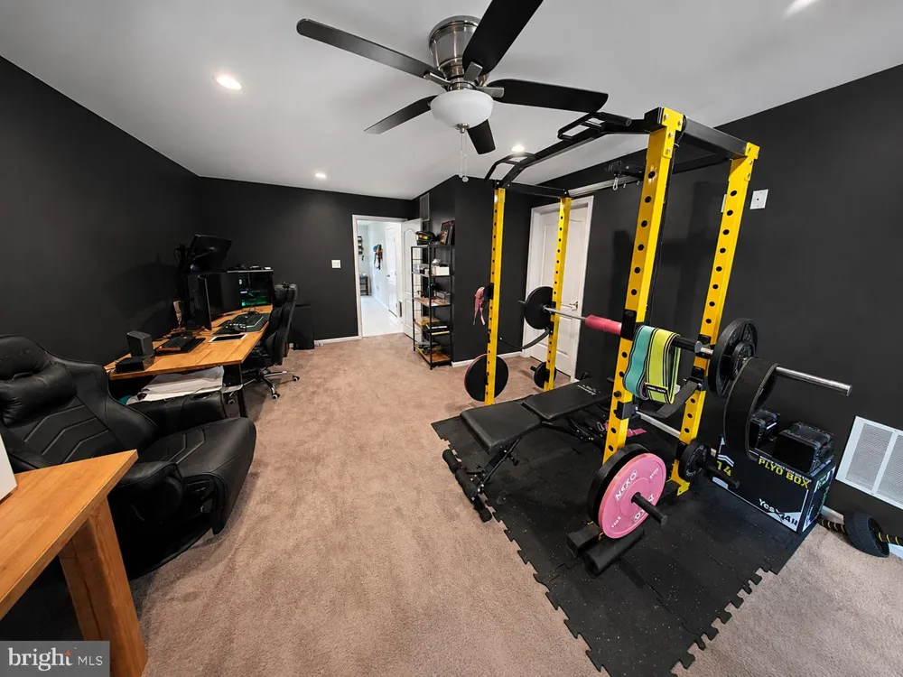 111 ACORN DRIVE Mount Royal, NJ 08061