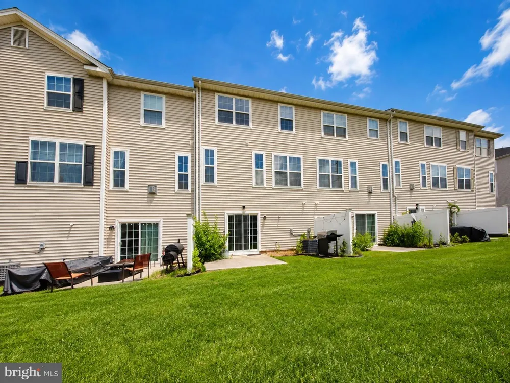 111 ACORN DRIVE Mount Royal, NJ 08061