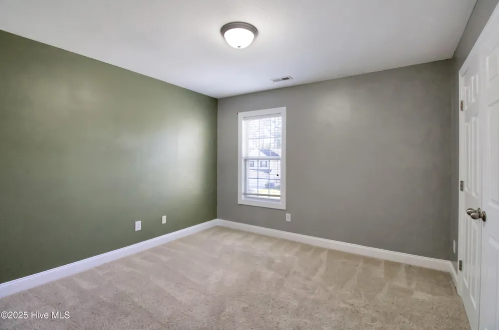 614 Stagecoach Drive Jacksonville, NC 28546