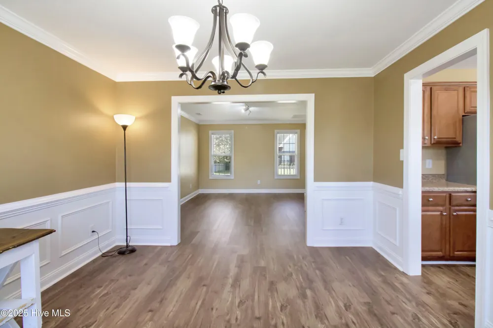 614 Stagecoach Drive Jacksonville, NC 28546