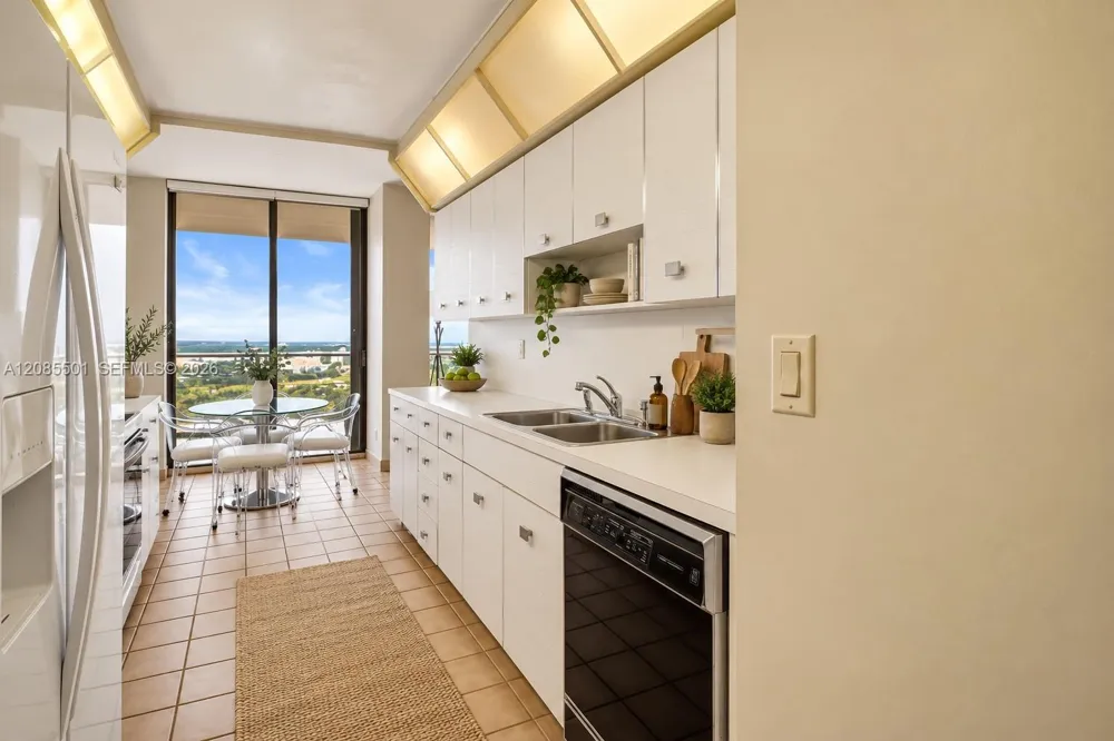 19500 Turnberry Way #23C Aventura, FL 33180