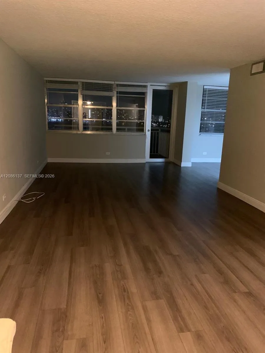 251 174 #1601 Sunny Isles Beach, FL 33160