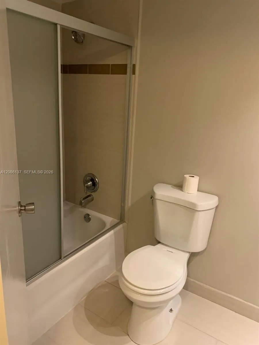 251 174 #1601 Sunny Isles Beach, FL 33160