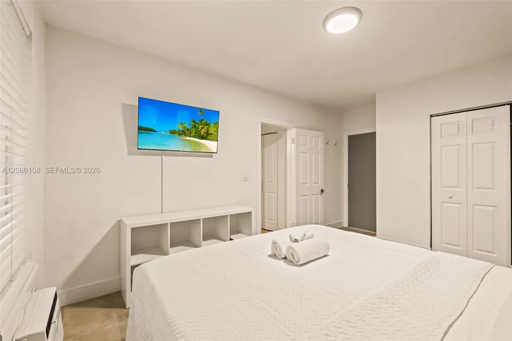 7340 Harding Ave #1 Miami Beach, FL 33141