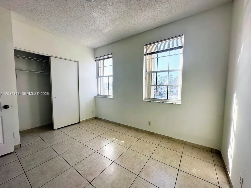 16705 Hemingway Dr #16705 Weston, FL 33326