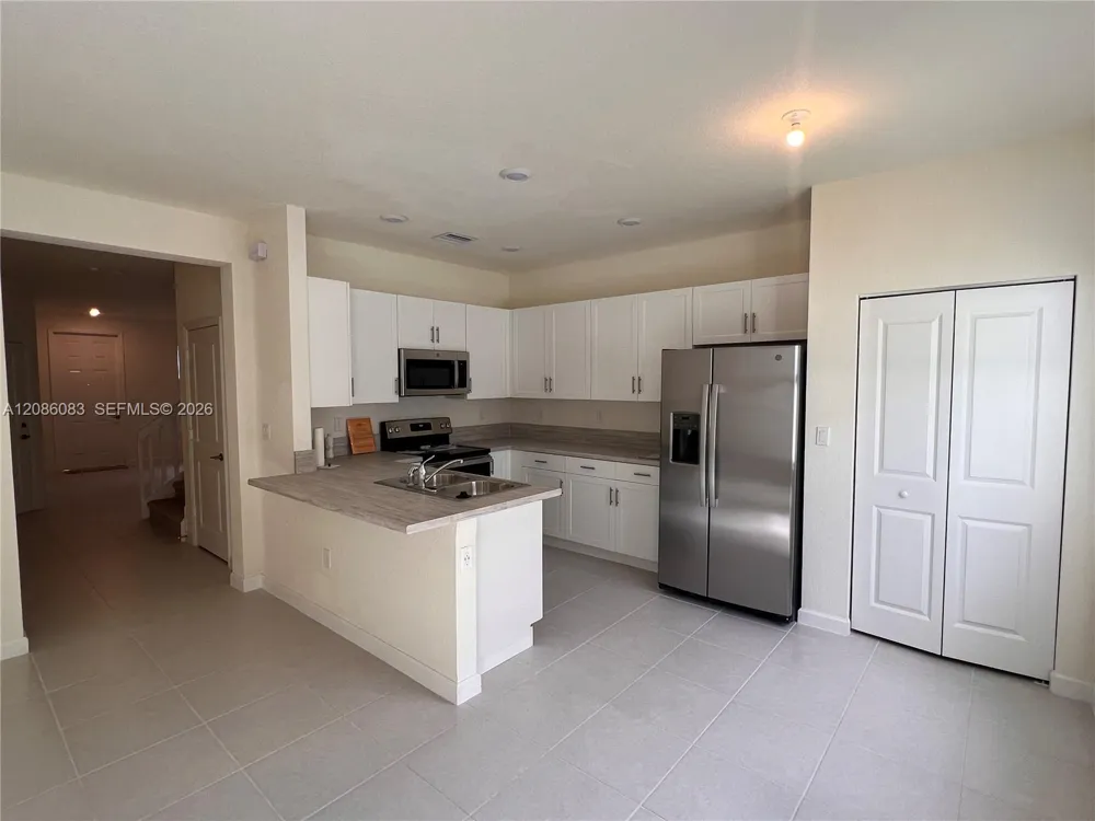 3342 W 112th St Hialeah, FL 33018