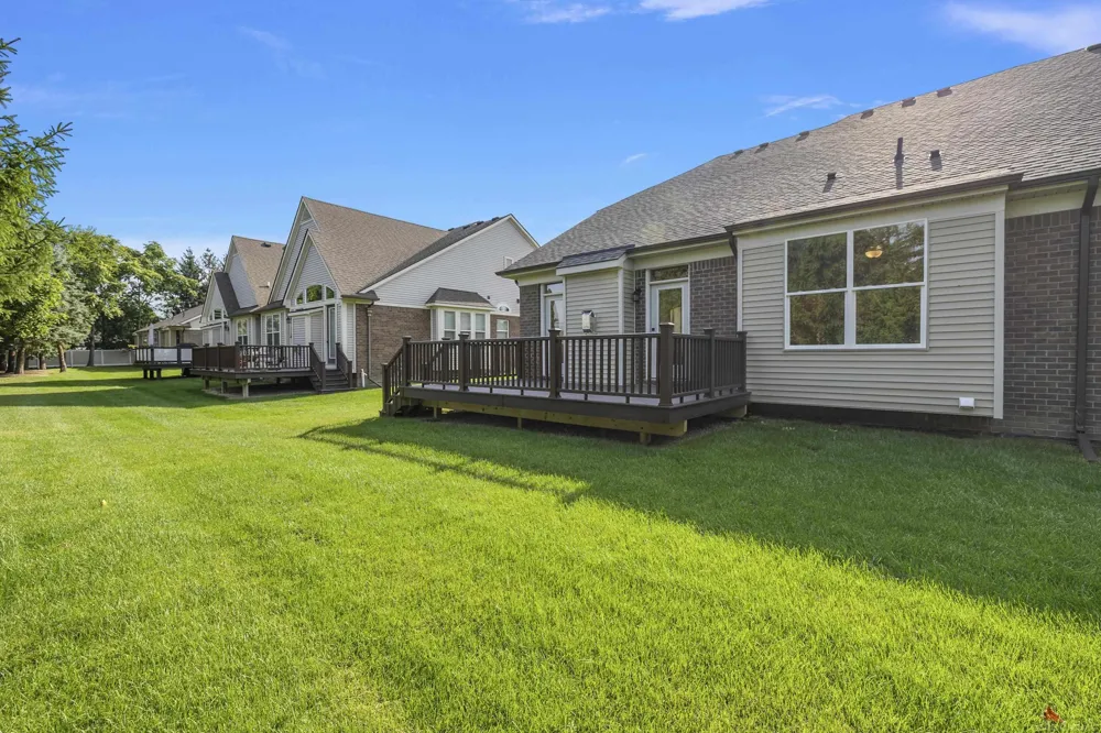 40683 Azalea Drive Clinton Charter Township, MI 48036