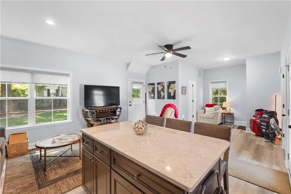 444 S Shore Drive Lexington, NC 27292