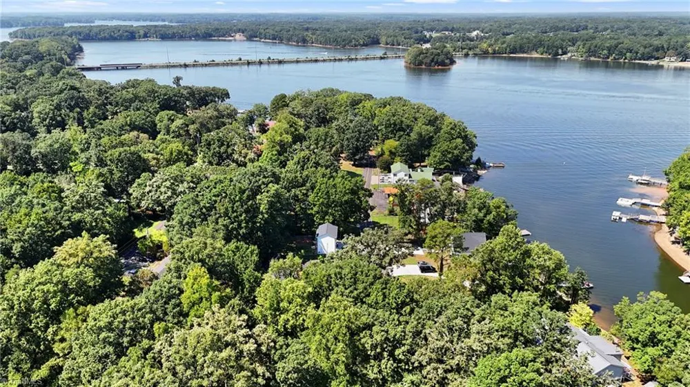 444 S Shore Drive Lexington, NC 27292