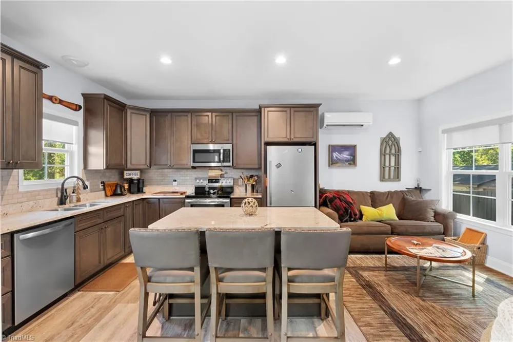 444 S Shore Drive Lexington, NC 27292