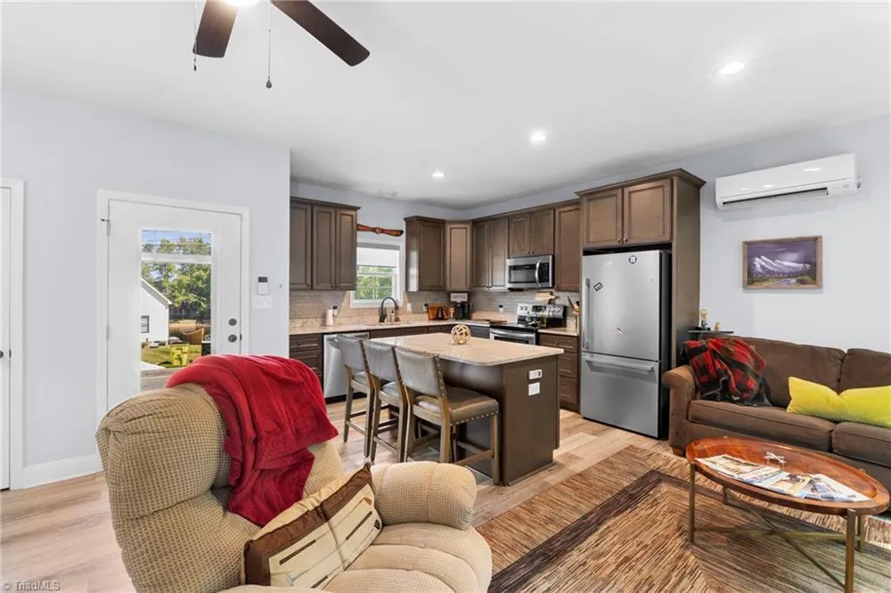 444 S Shore Drive Lexington, NC 27292