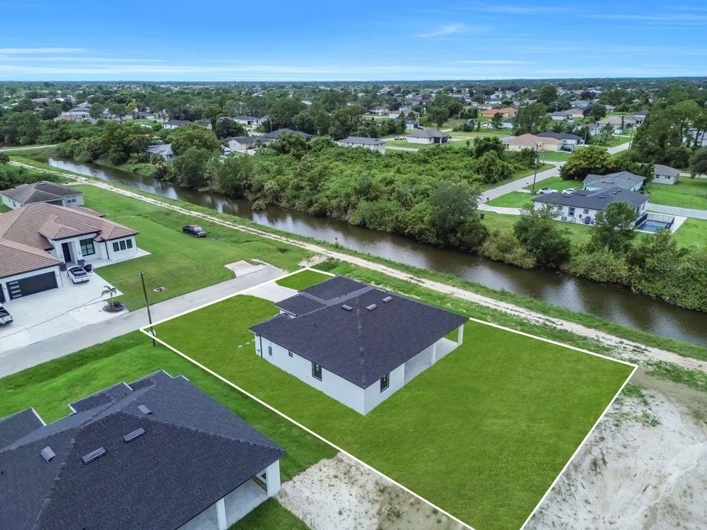 3614 6TH STREET SW Lehigh Acres, FL 33976
