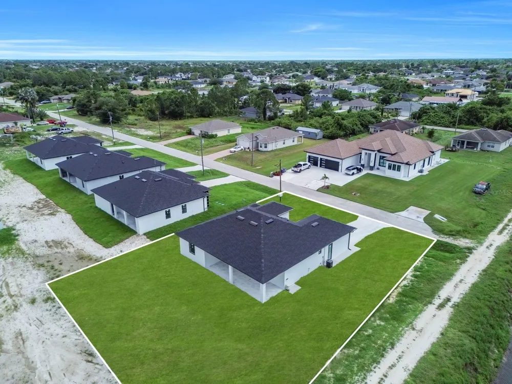 3614 6TH STREET SW Lehigh Acres, FL 33976