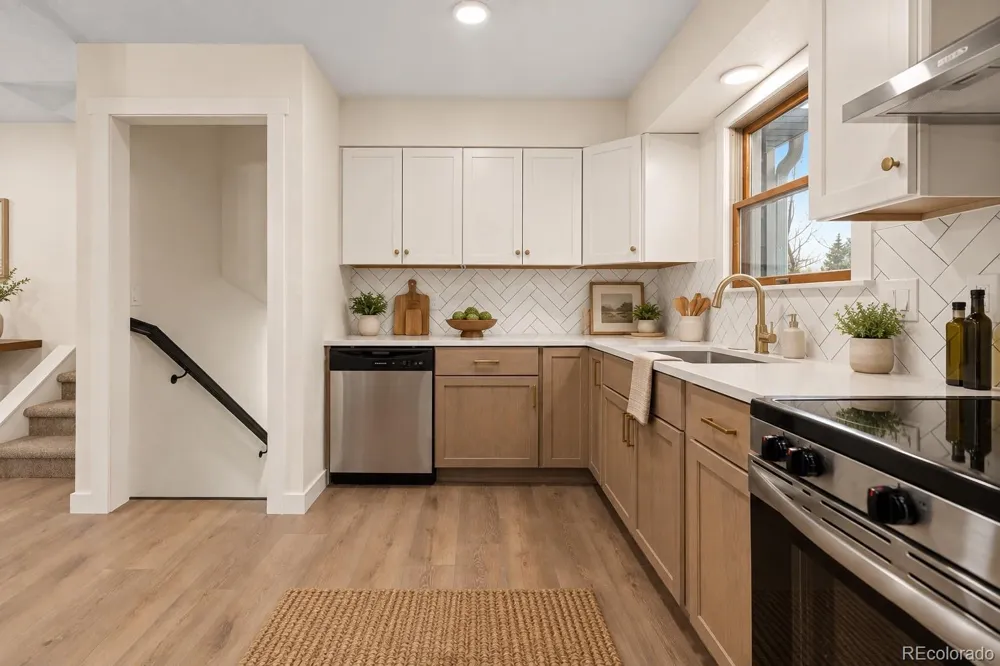 3090 S Hoyt Way Denver, CO 80227