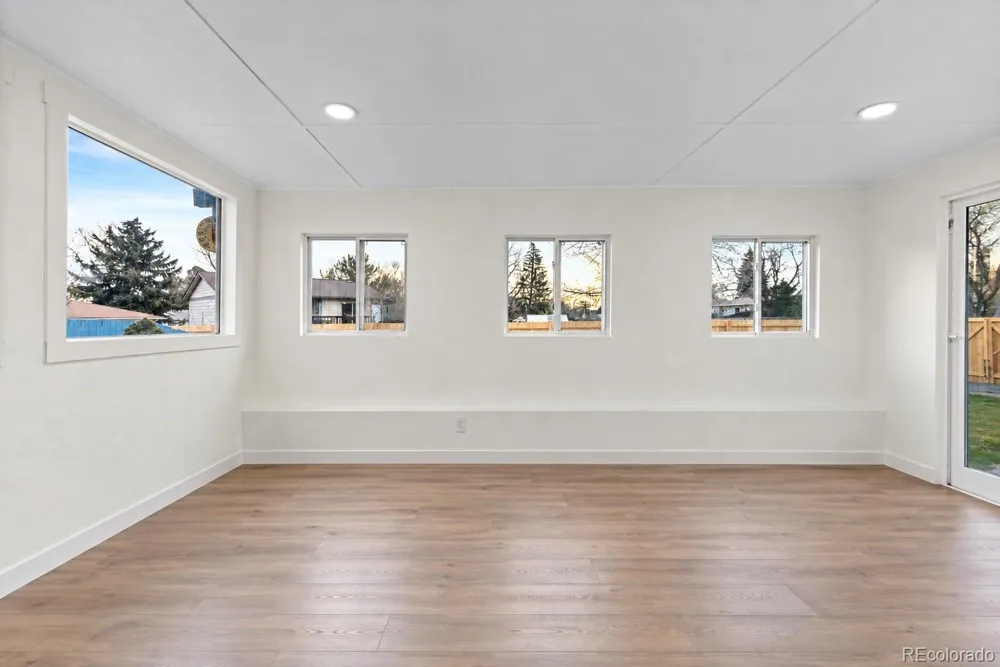 3090 S Hoyt Way Denver, CO 80227