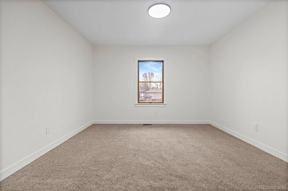 3090 S Hoyt Way Denver, CO 80227