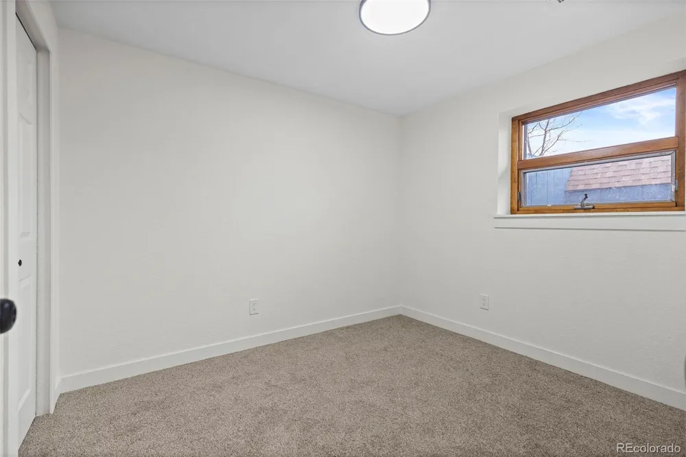 3090 S Hoyt Way Denver, CO 80227