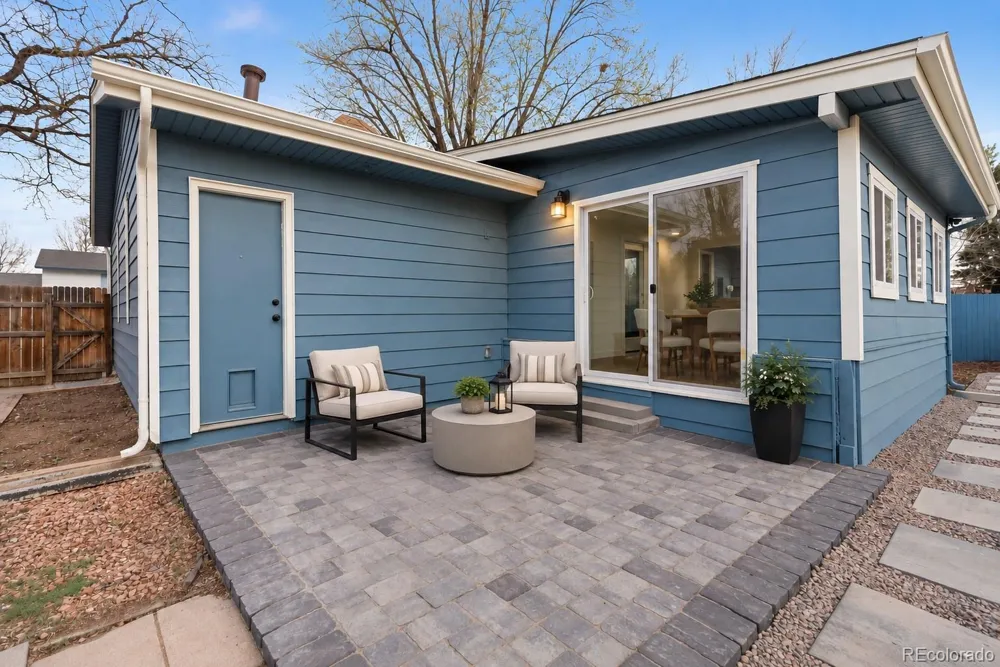 3090 S Hoyt Way Denver, CO 80227