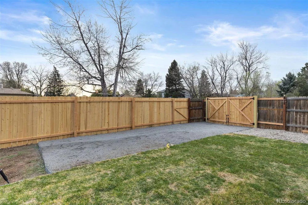 3090 S Hoyt Way Denver, CO 80227