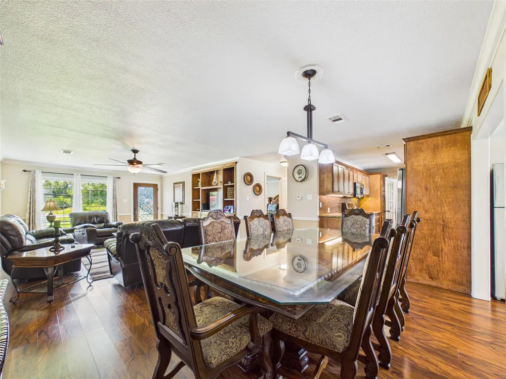 1212 Delores Street Kemah, TX 77565