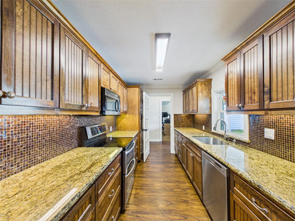 1212 Delores Street Kemah, TX 77565