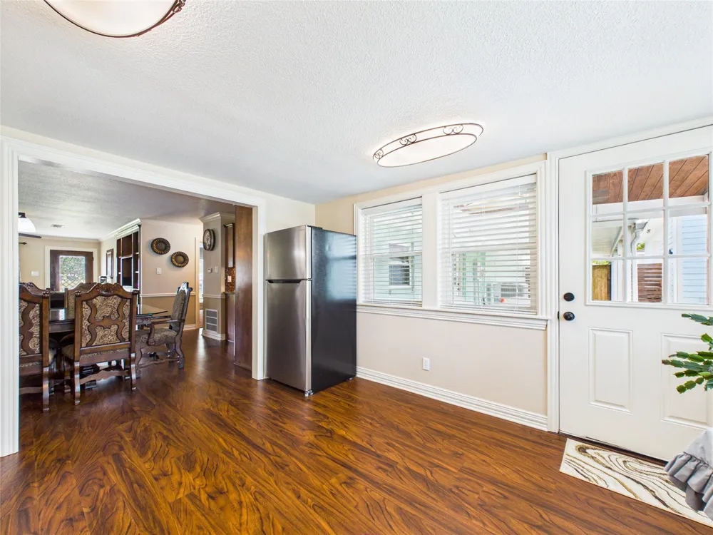1212 Delores Street Kemah, TX 77565