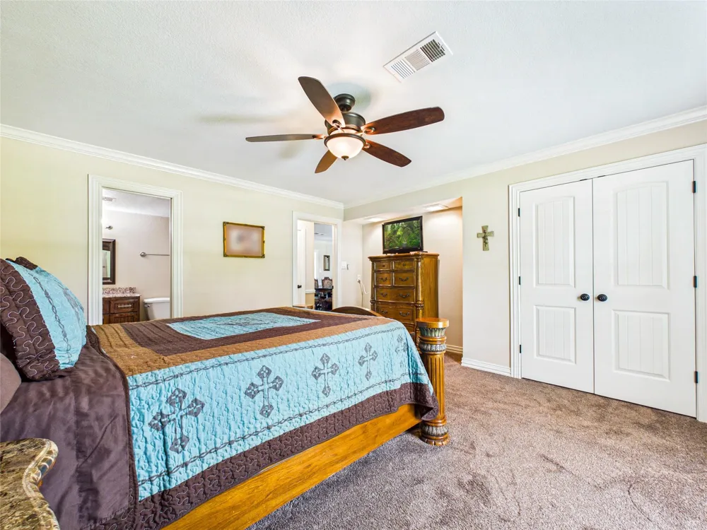 1212 Delores Street Kemah, TX 77565