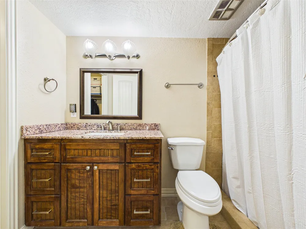 1212 Delores Street Kemah, TX 77565