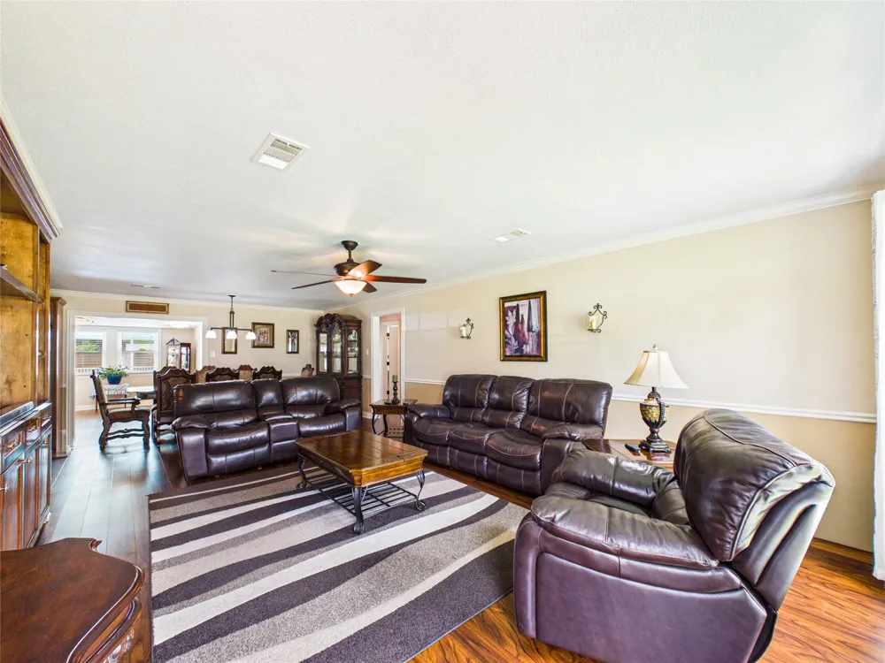 1212 Delores Street Kemah, TX 77565