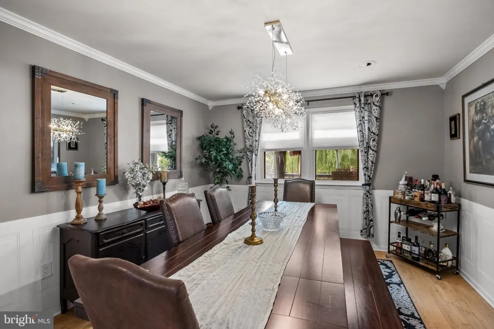 5 CHATEAU DRIVE Cherry Hill, NJ 08003