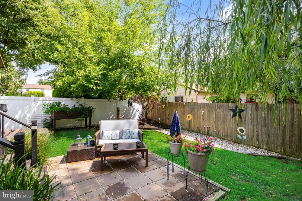 5 CHATEAU DRIVE Cherry Hill, NJ 08003