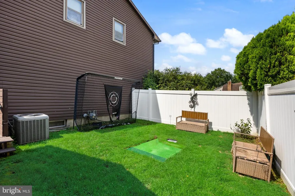 5 CHATEAU DRIVE Cherry Hill, NJ 08003