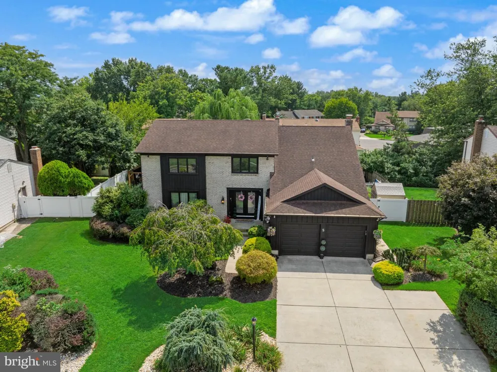 5 CHATEAU DRIVE Cherry Hill, NJ 08003