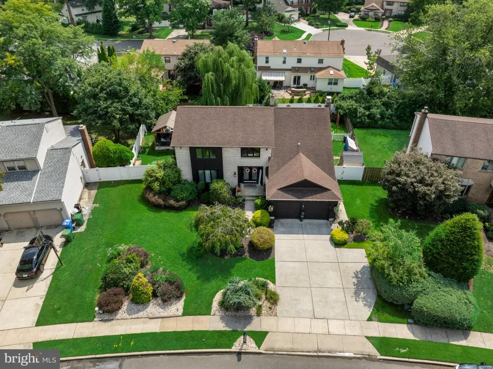 5 CHATEAU DRIVE Cherry Hill, NJ 08003