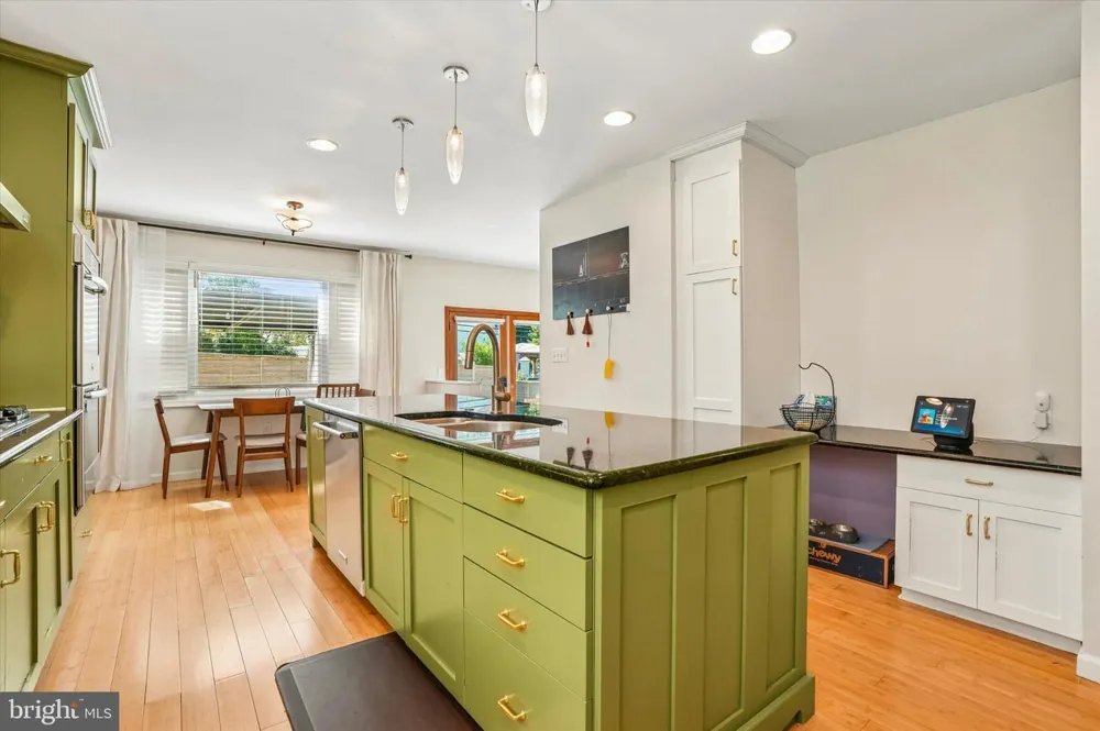 1103 COVENTRY ROAD Cheltenham, PA 19012