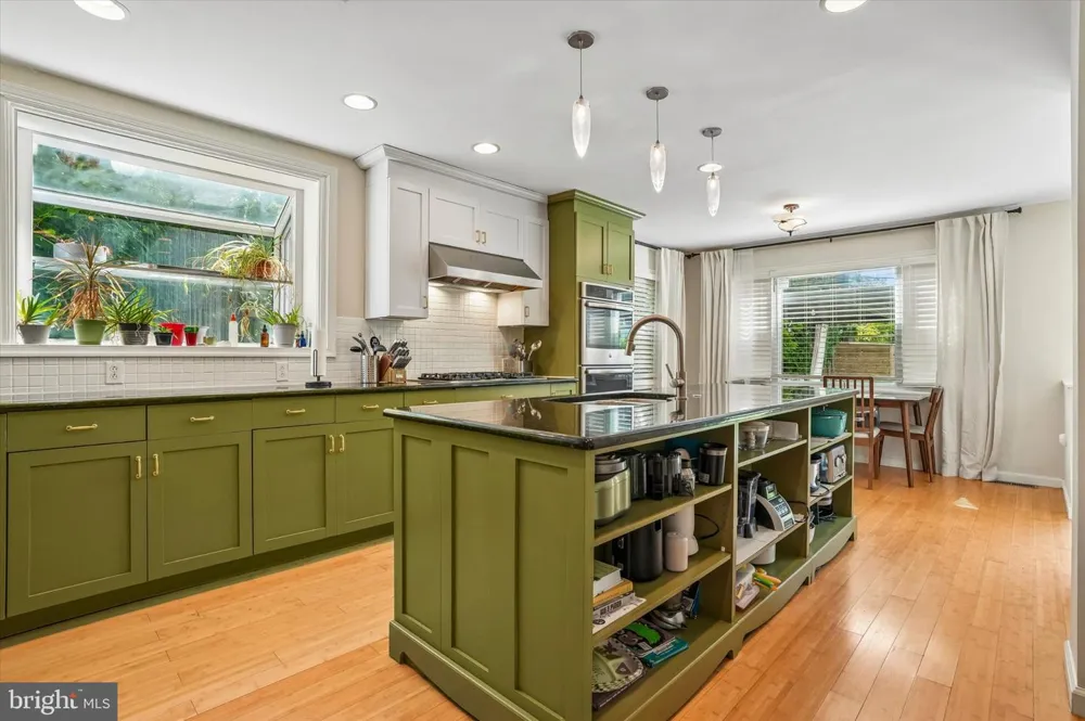 1103 COVENTRY ROAD Cheltenham, PA 19012