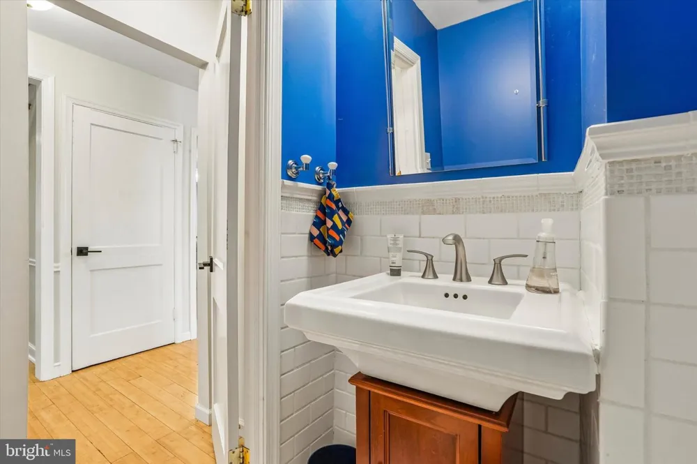1103 COVENTRY ROAD Cheltenham, PA 19012