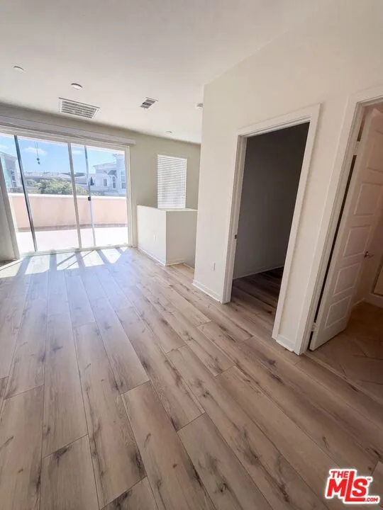 573 Winchester Drive Oxnard, CA 93036