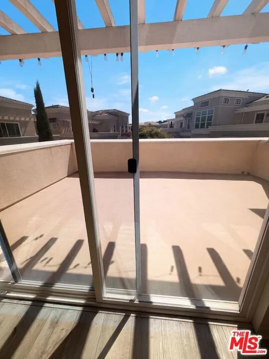 573 Winchester Drive Oxnard, CA 93036