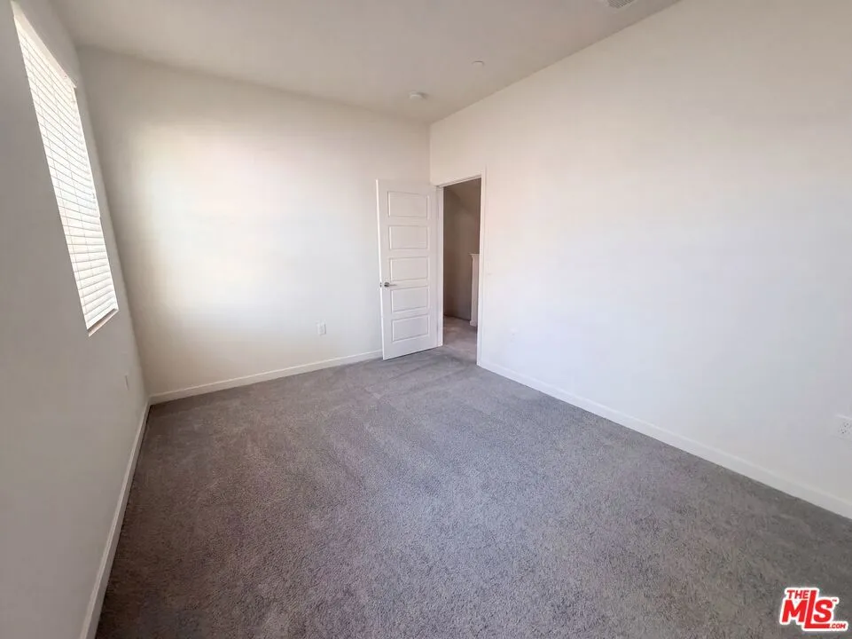 573 Winchester Drive Oxnard, CA 93036