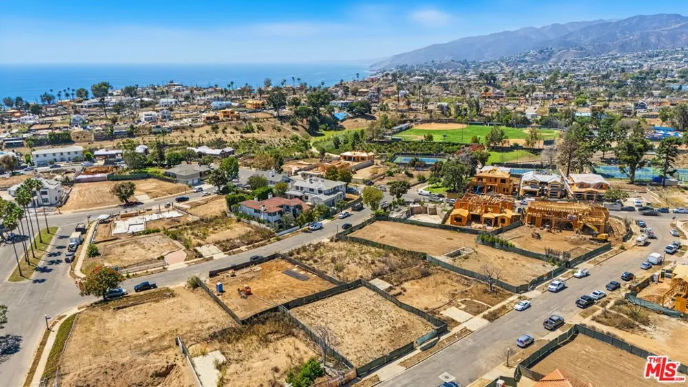 719 Chapala Drive Los Angeles, CA 90272