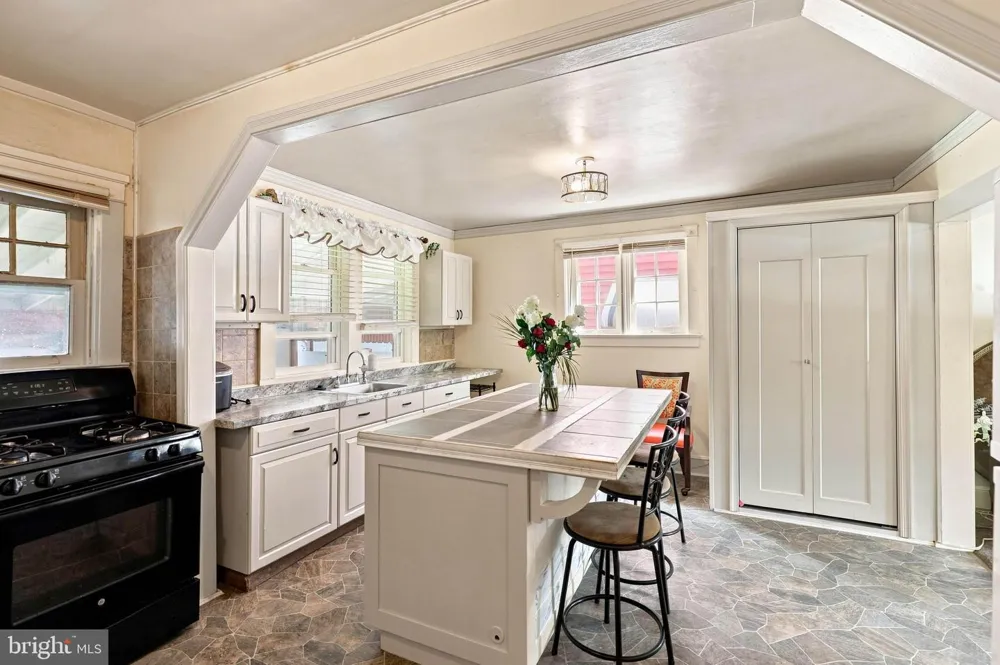 57 S PEARL STREET Lancaster, PA 17603