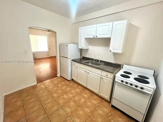 564 NE 66th St #3 Miami, FL 33138