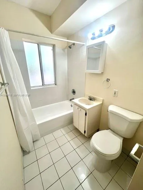 564 NE 66th St #3 Miami, FL 33138