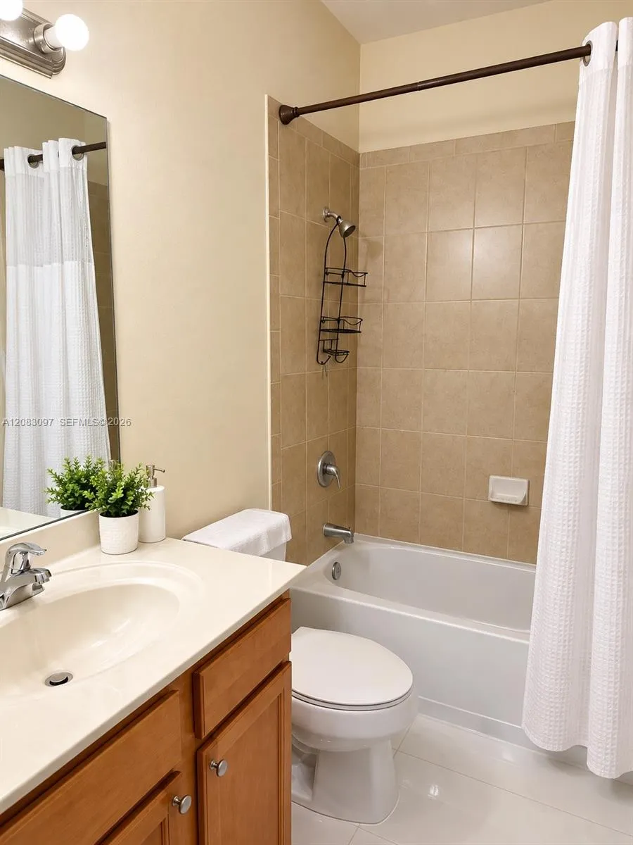 3375 W 90th Ter #3375 Hialeah, FL 33018