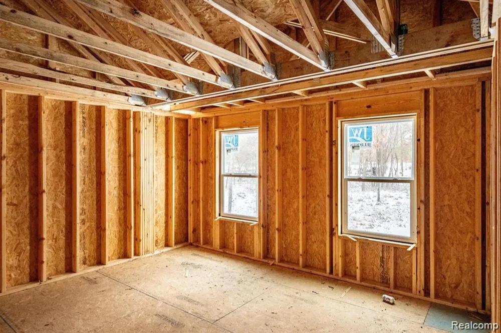 1601 W Rose Center Road Holly Township, MI 48442